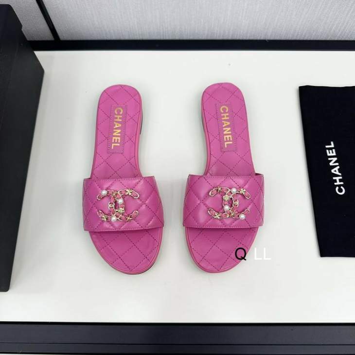 Picture of Chanel Slippers _SKUChanelsz35-40LL0133173
